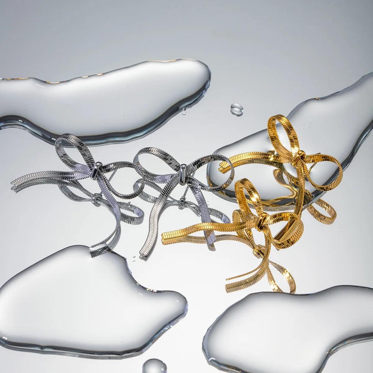 Silver Knot