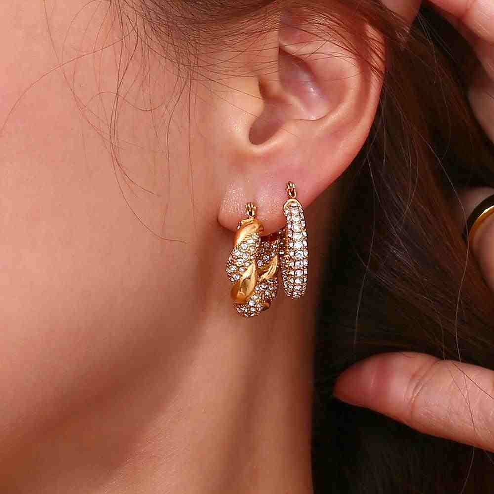 Buy Waterproof 18k Gold plated Arlo Medium at Mithra and Co.