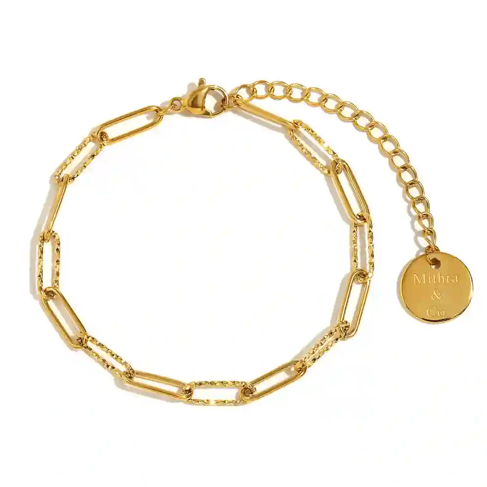 Shop Paperclip Link Bracelet - Pepprine. 18k Gold Plated at Mithra and Co.