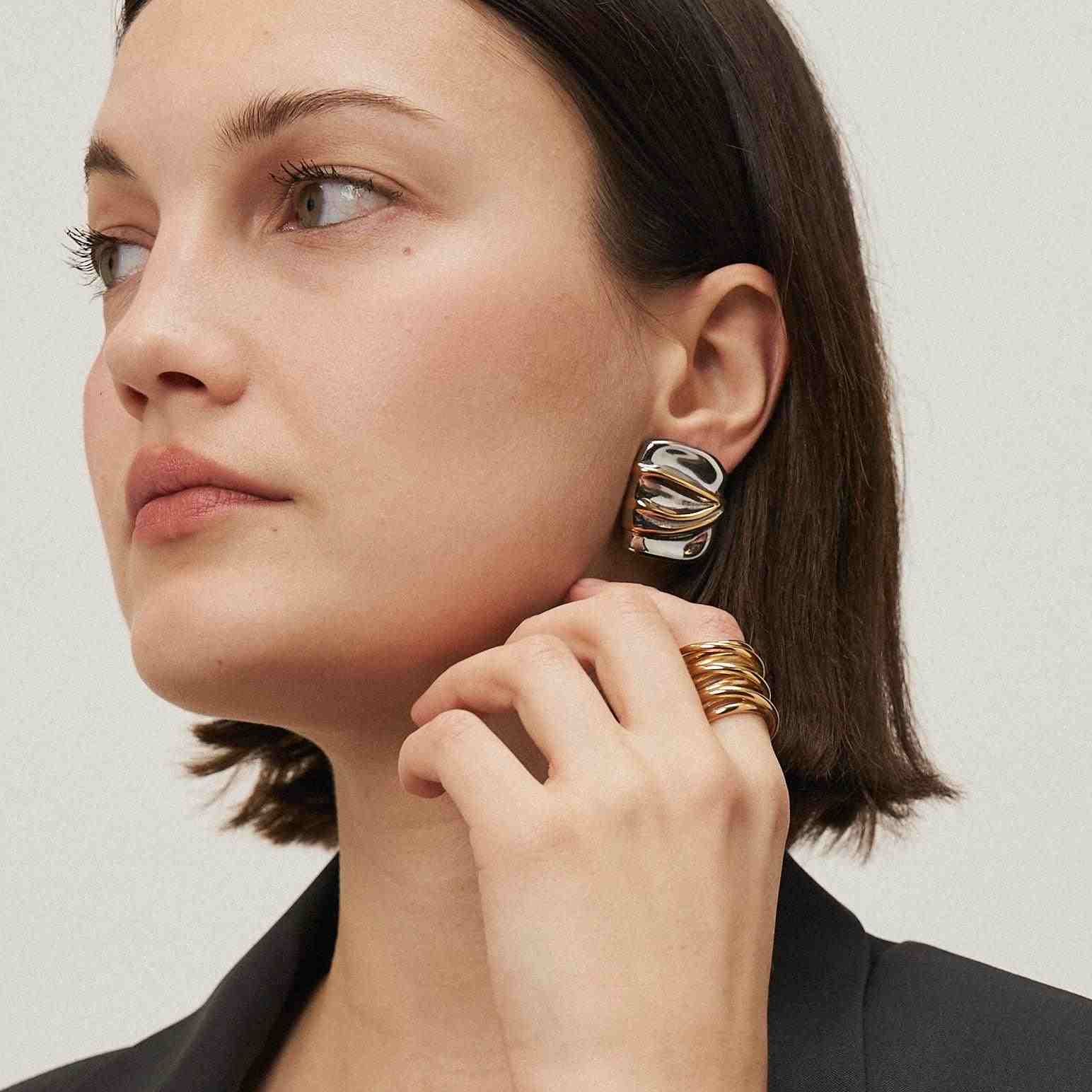 Wearing Crossover Ring - Shop 18k Gold Plated Solara Ring at Mithra and Co.