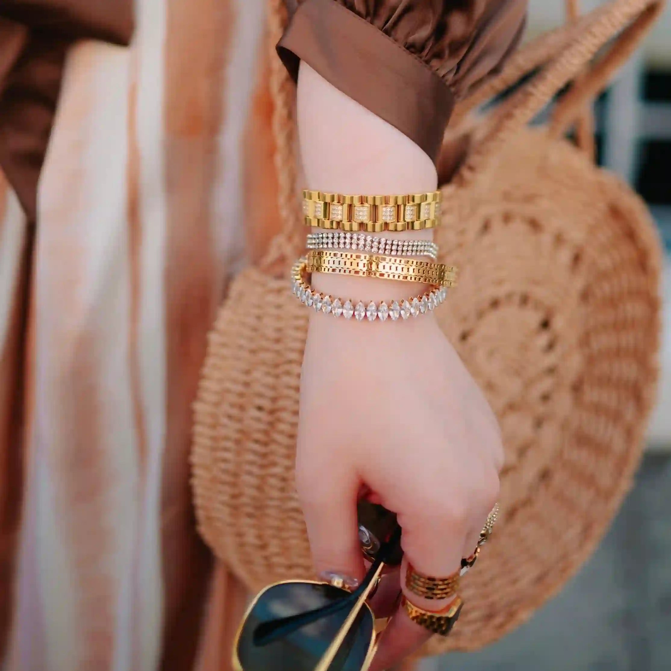 Victoria Cuff