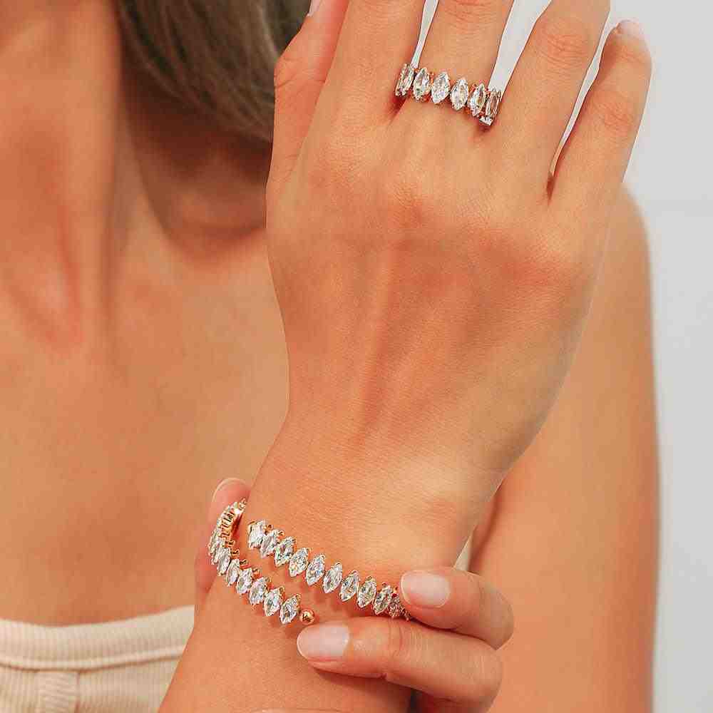 Victoria Cuff