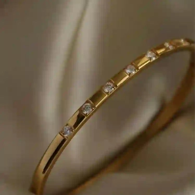 Claro Cuff