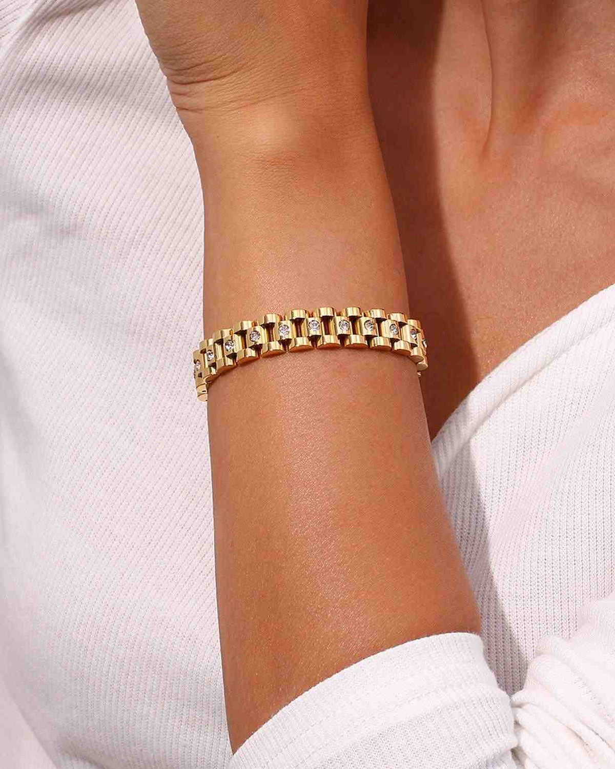 Shop 18k Gold Plated Bracelet Online Pakistan Shop 18k Gold Plated Bracelet Online Pakistan